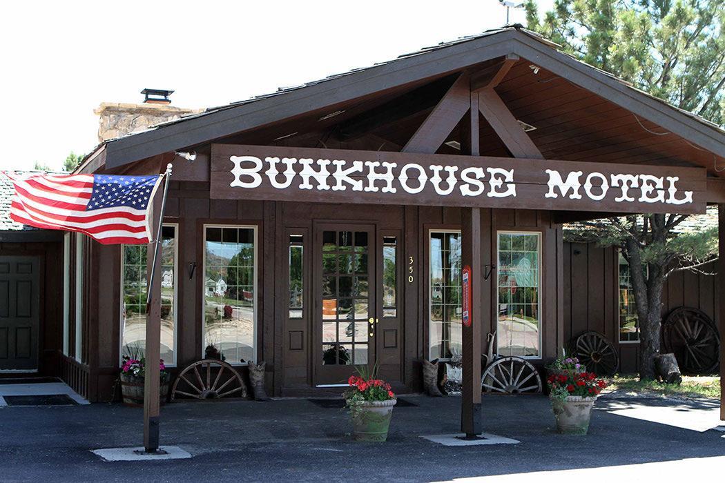 Bunkhouse Motel Guernsey Esterno foto